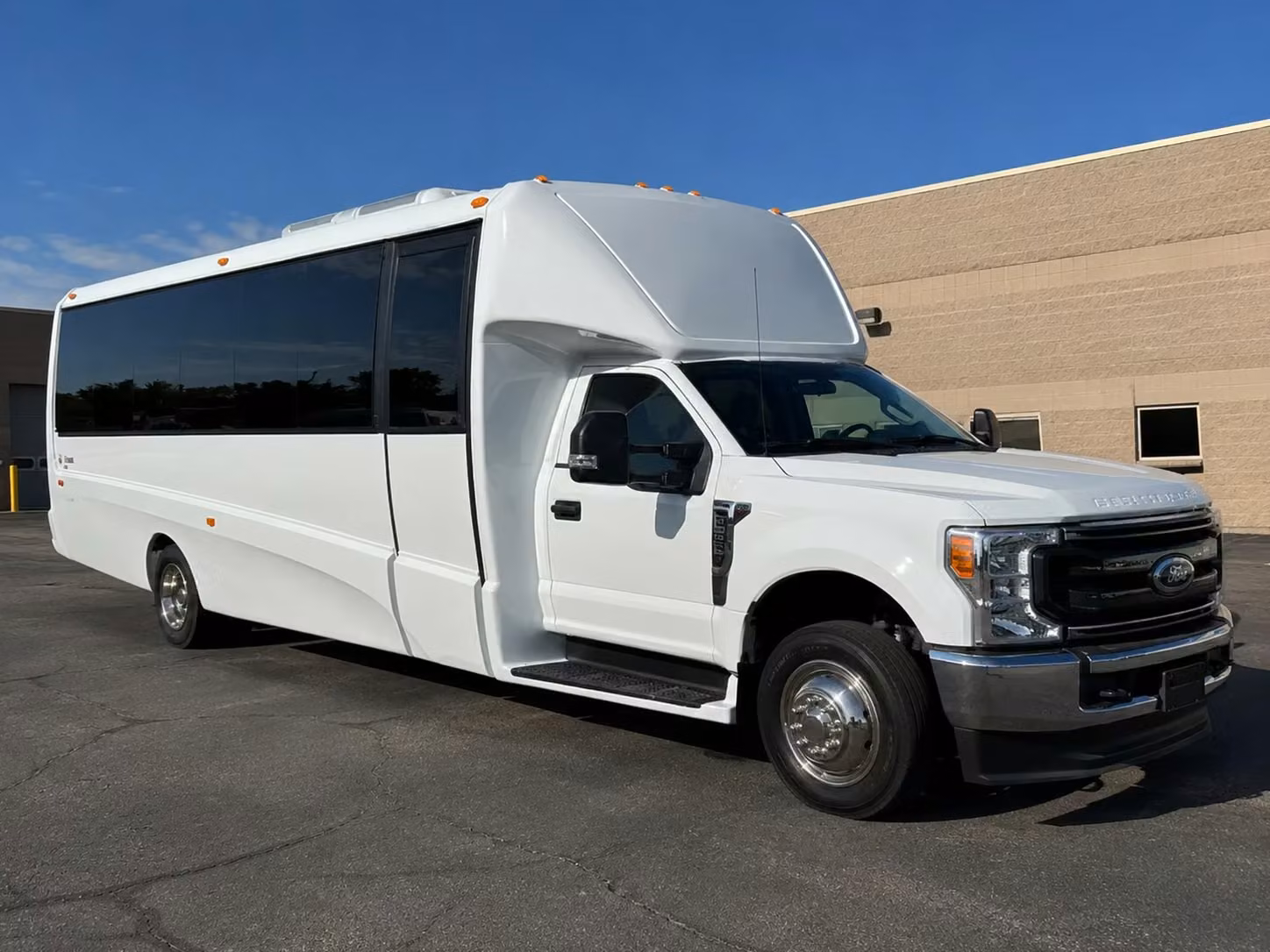 18 passenger minibus