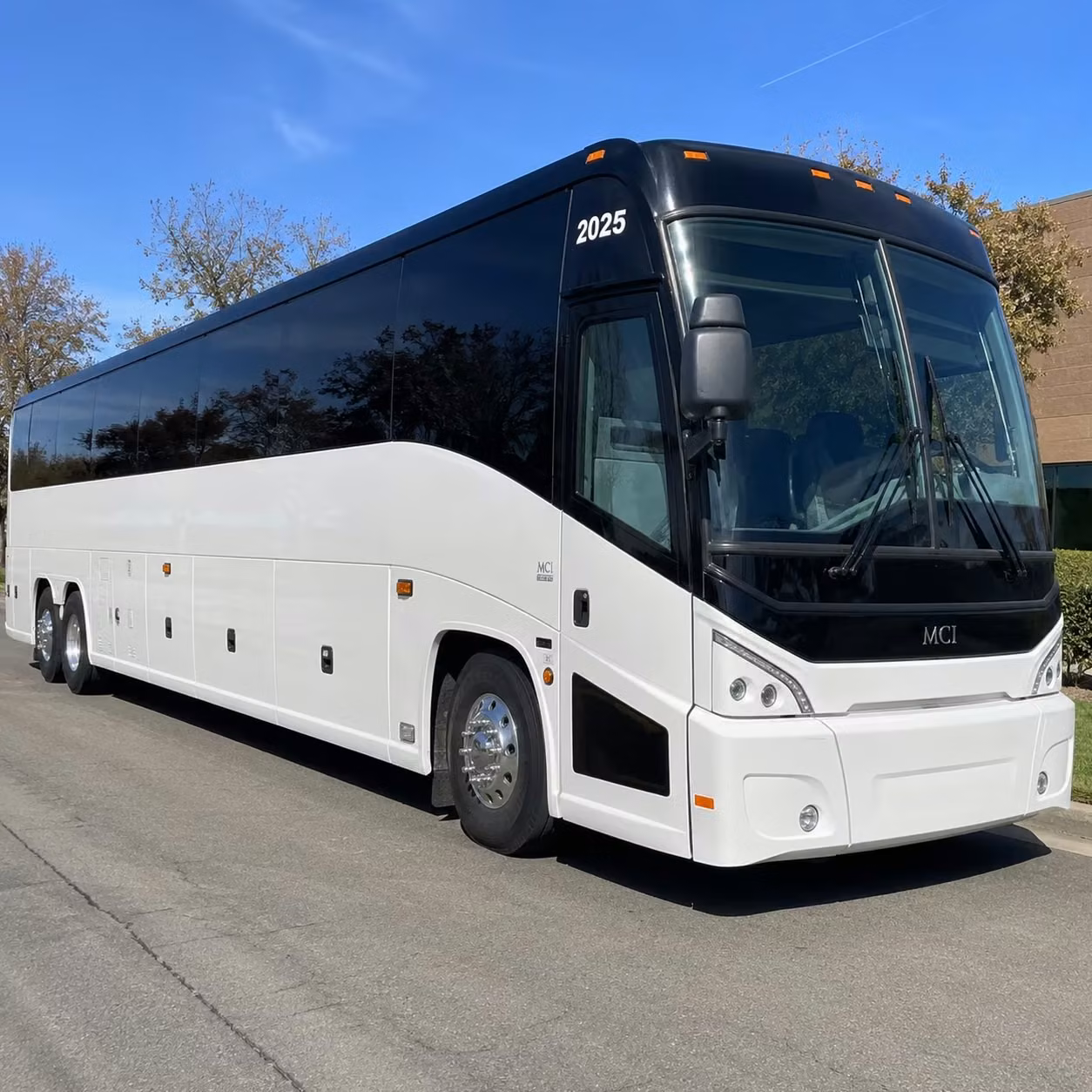 concert bus rentals from newnan to atlanta s biggest venues