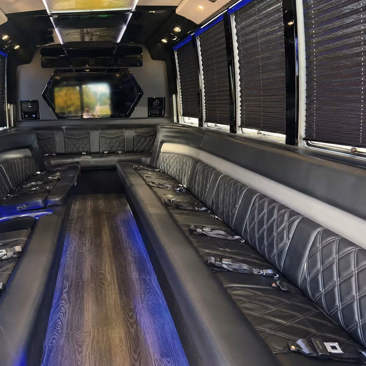 party buses for newnan prom night groups who want to arrive in style